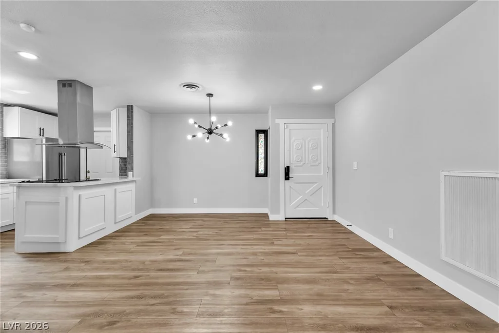 5804 Carmen, Las Vegas, NV 89108