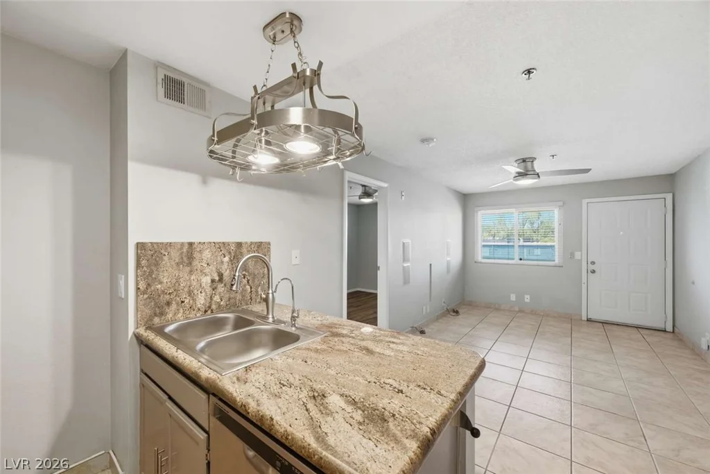 1361 University, Las Vegas, NV 89119