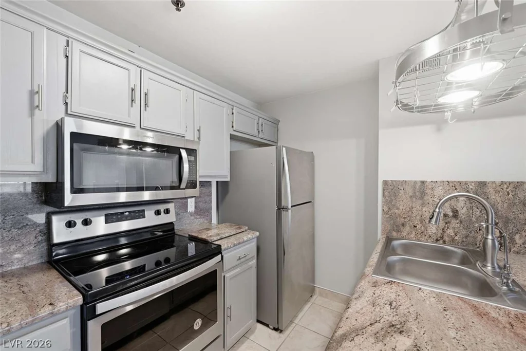 1361 University, Las Vegas, NV 89119