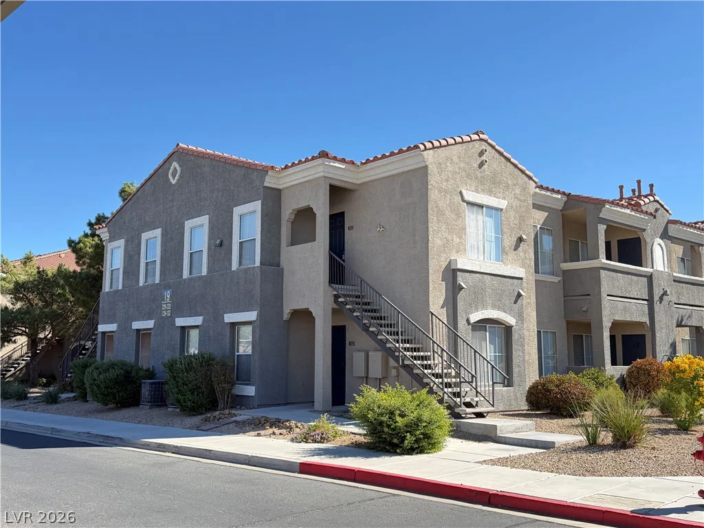 10245 Maryland, Las Vegas, NV 89183