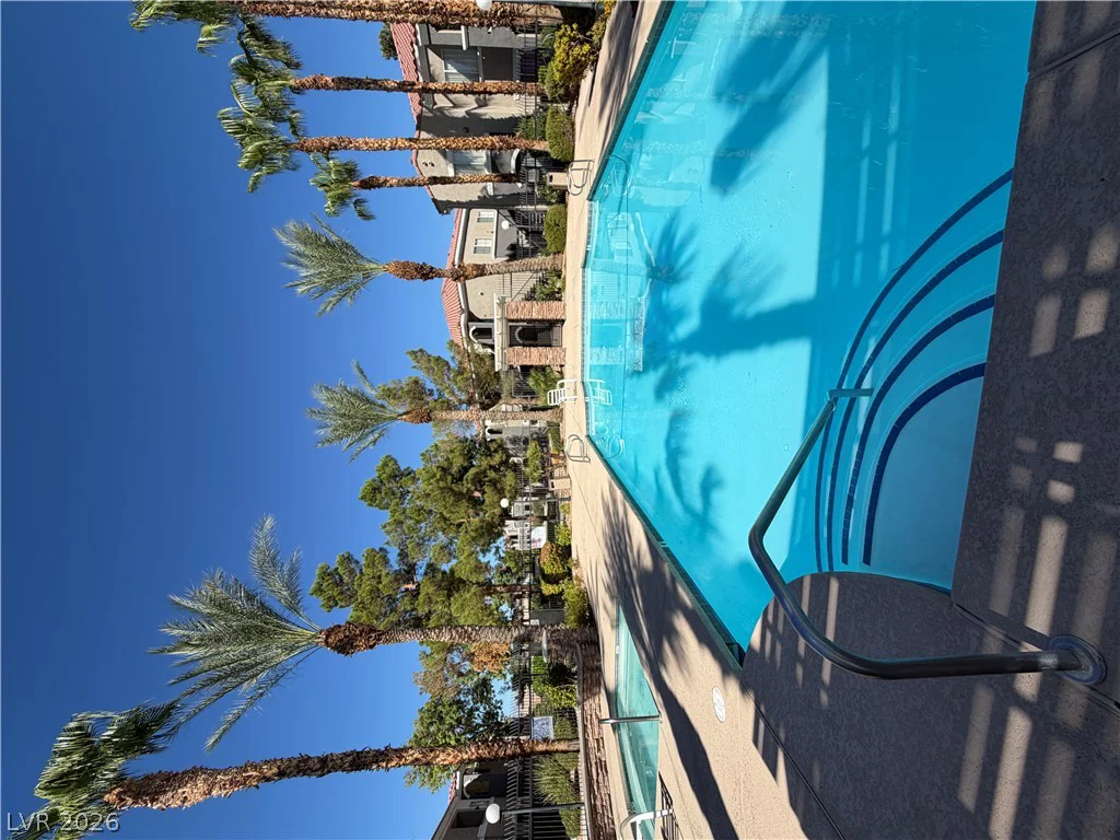 10245 Maryland, Las Vegas, NV 89183