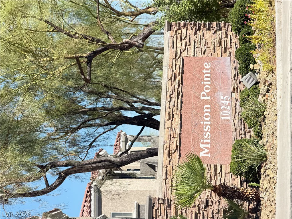 10245 Maryland, Las Vegas, NV 89183