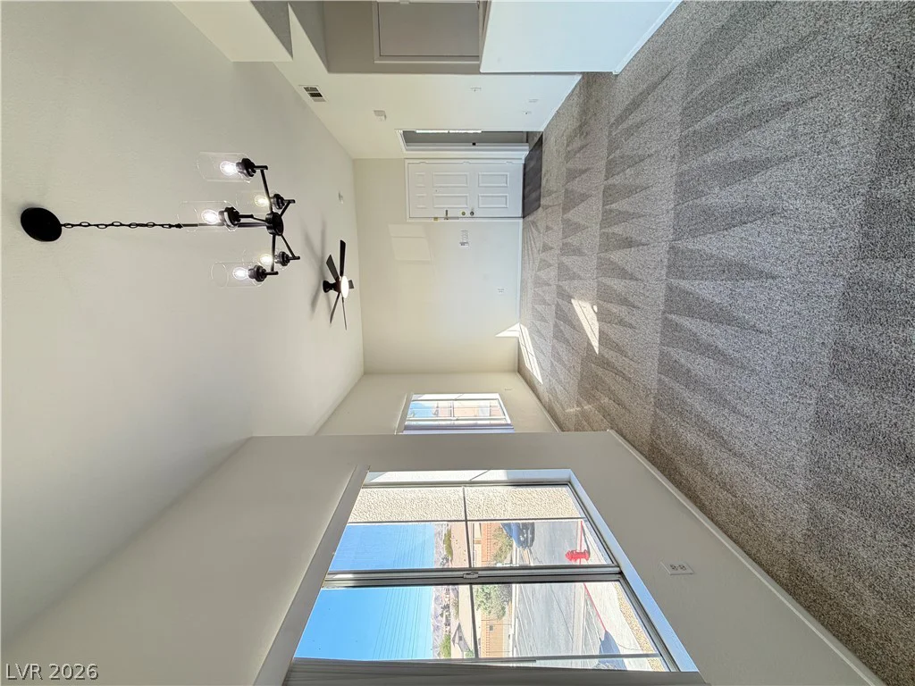 10245 Maryland, Las Vegas, NV 89183