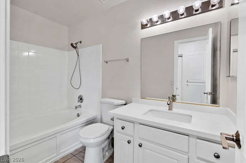 3151 Soaring Gulls, Las Vegas, NV 89128