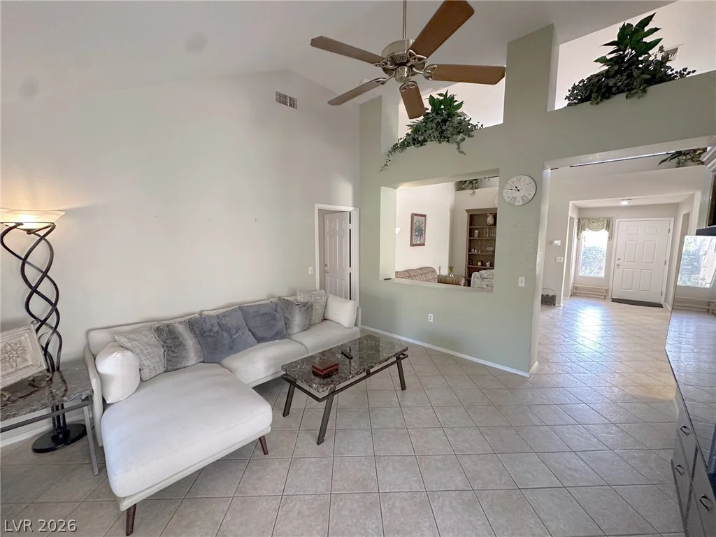 2428 Desert Butte, Las Vegas, NV 89134
