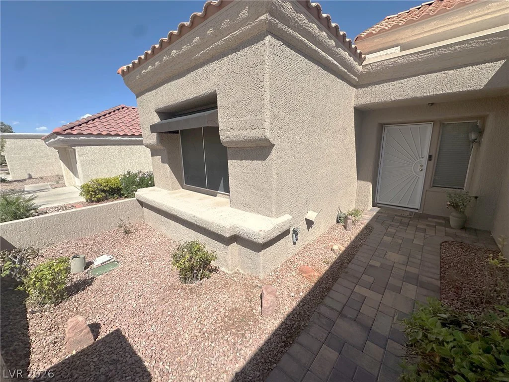 2428 Desert Butte, Las Vegas, NV 89134