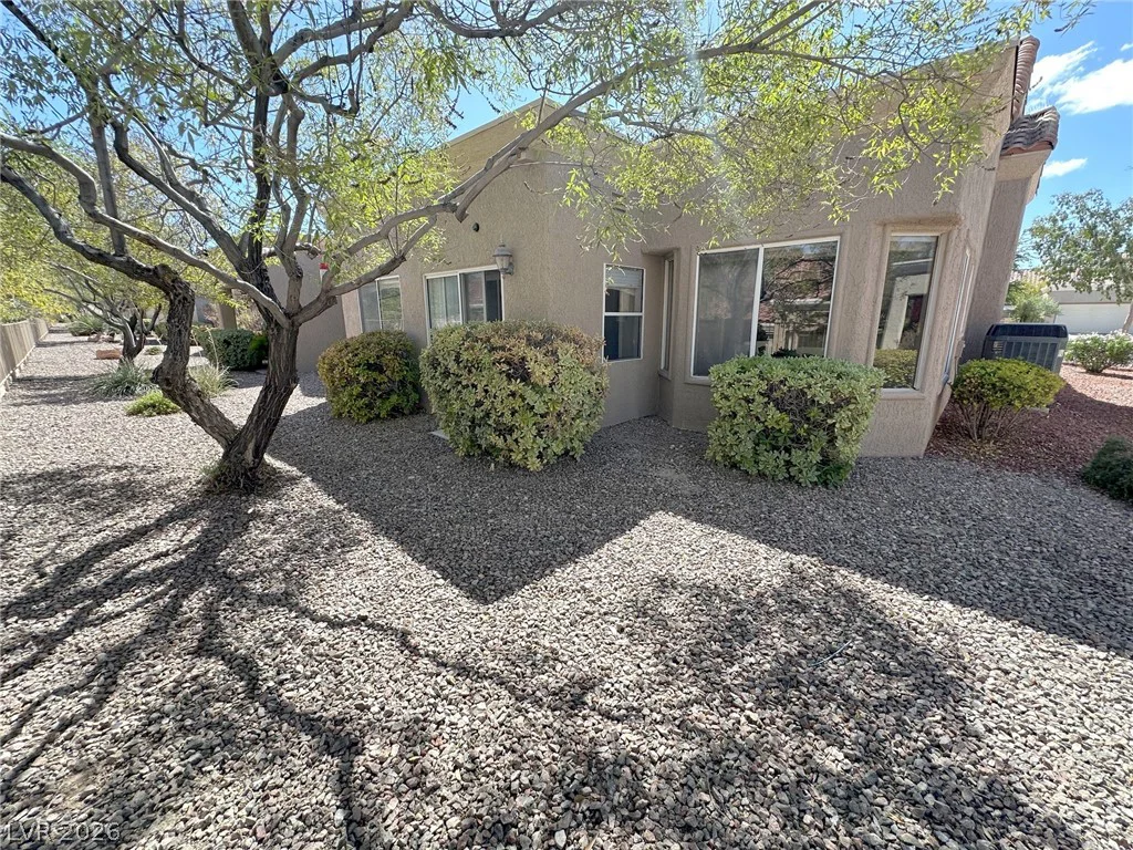 2428 Desert Butte, Las Vegas, NV 89134