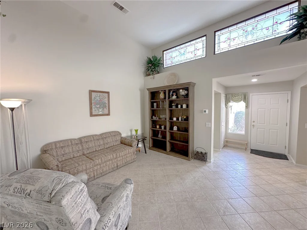 2428 Desert Butte, Las Vegas, NV 89134