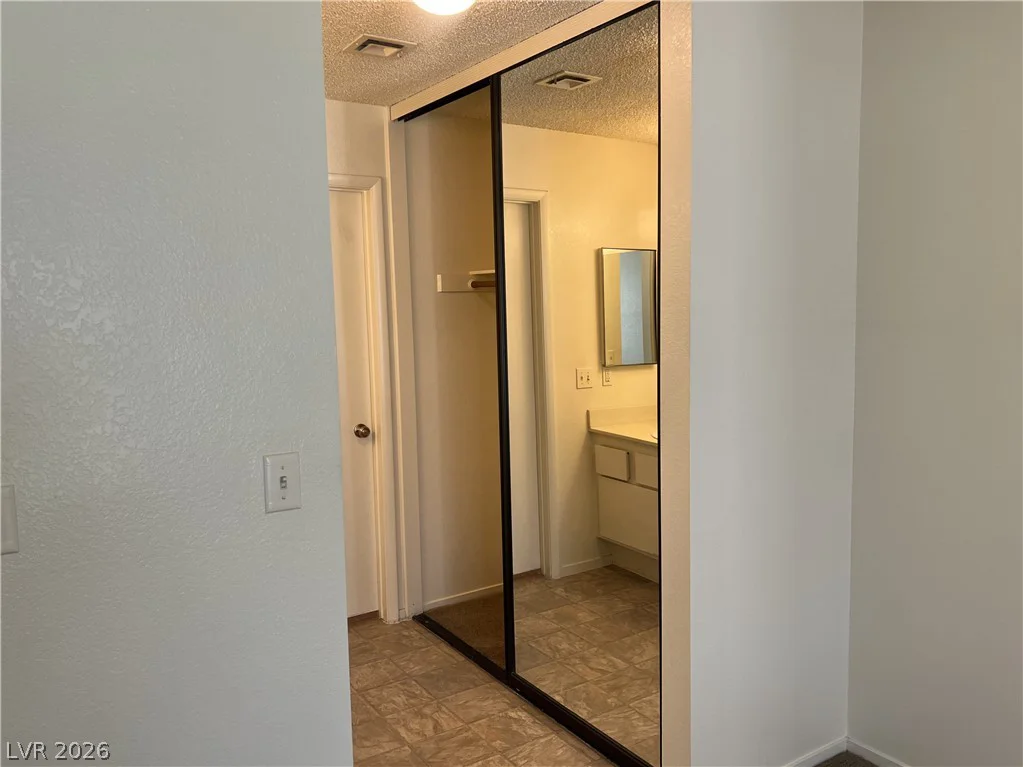 4747 Nara Vista, Las Vegas, NV 89103