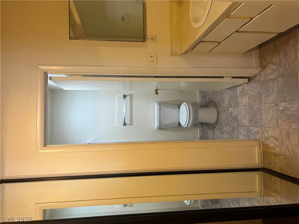 4747 Nara Vista, Las Vegas, NV 89103