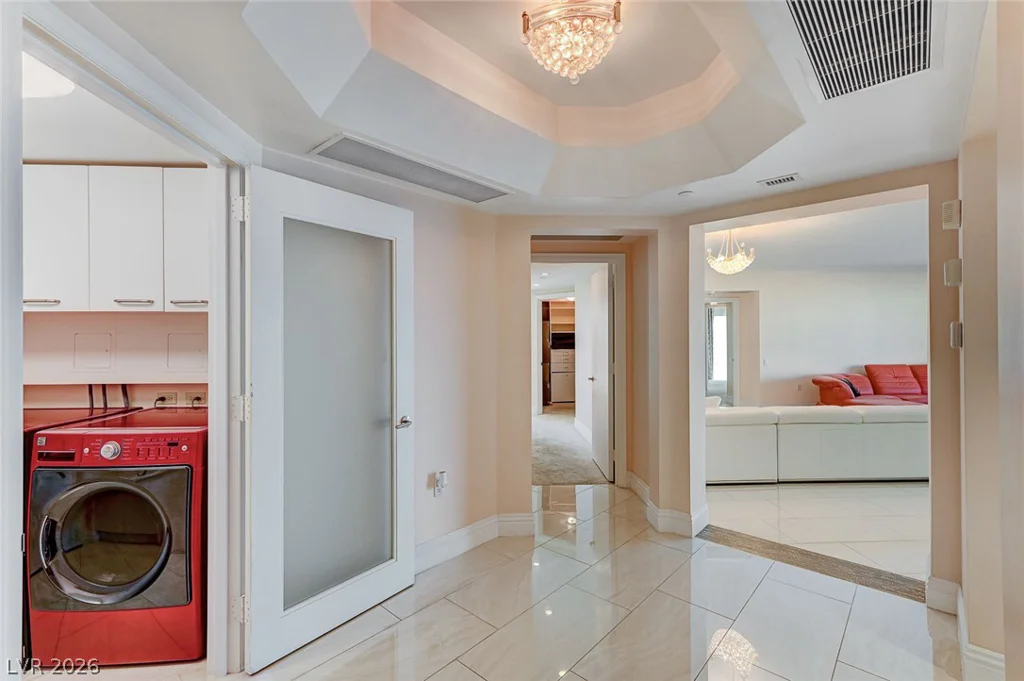 2777 Paradise, Las Vegas, NV 89109