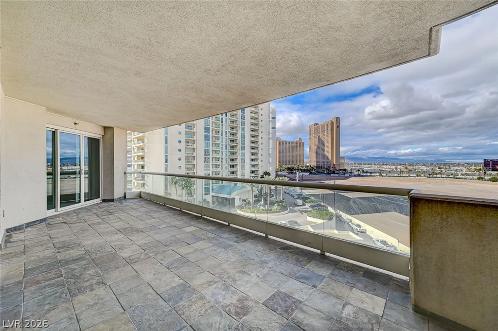 2777 Paradise, Las Vegas, NV 89109