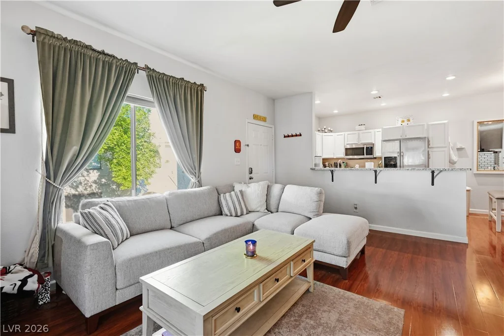 1404 Santa Margarita, Las Vegas, NV 89146