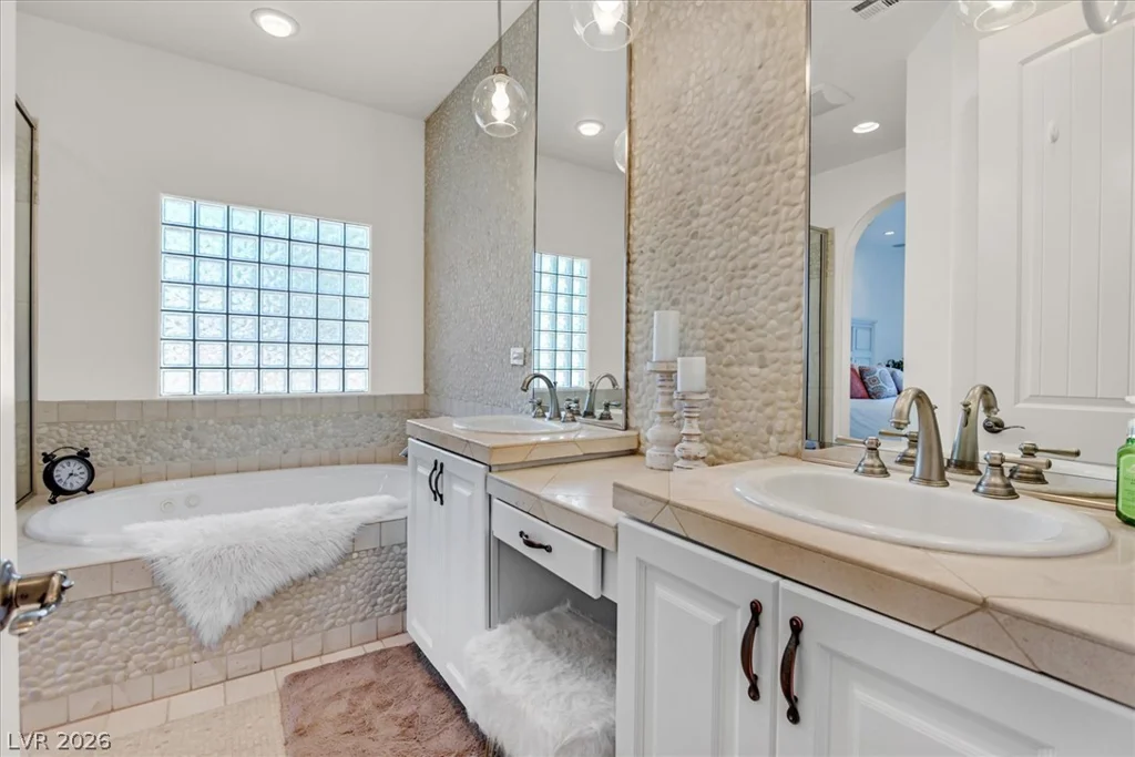 6 Verruca, Henderson, NV 89011