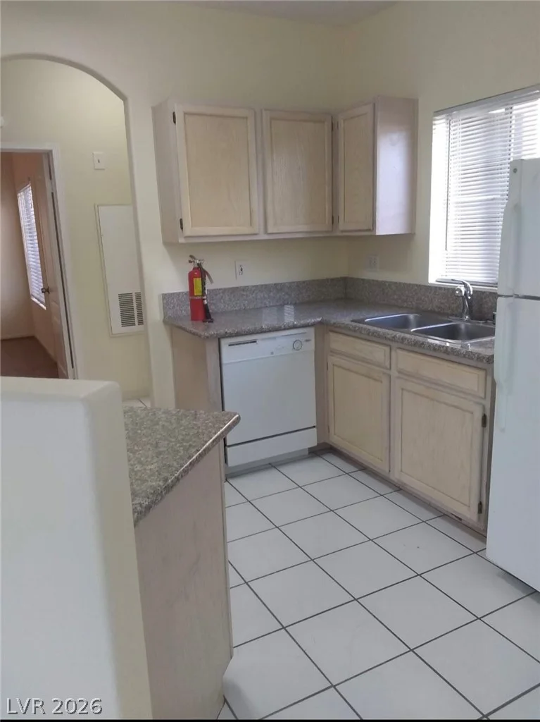 5525 Flamingo, Las Vegas, NV 89103
