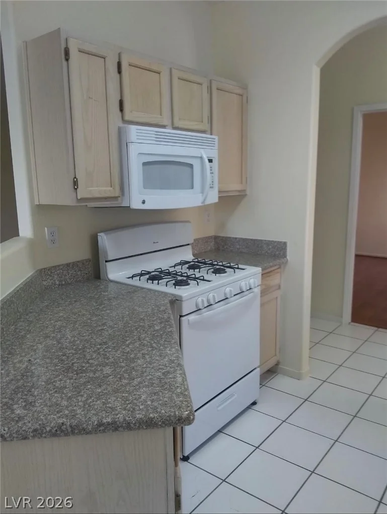 5525 Flamingo, Las Vegas, NV 89103