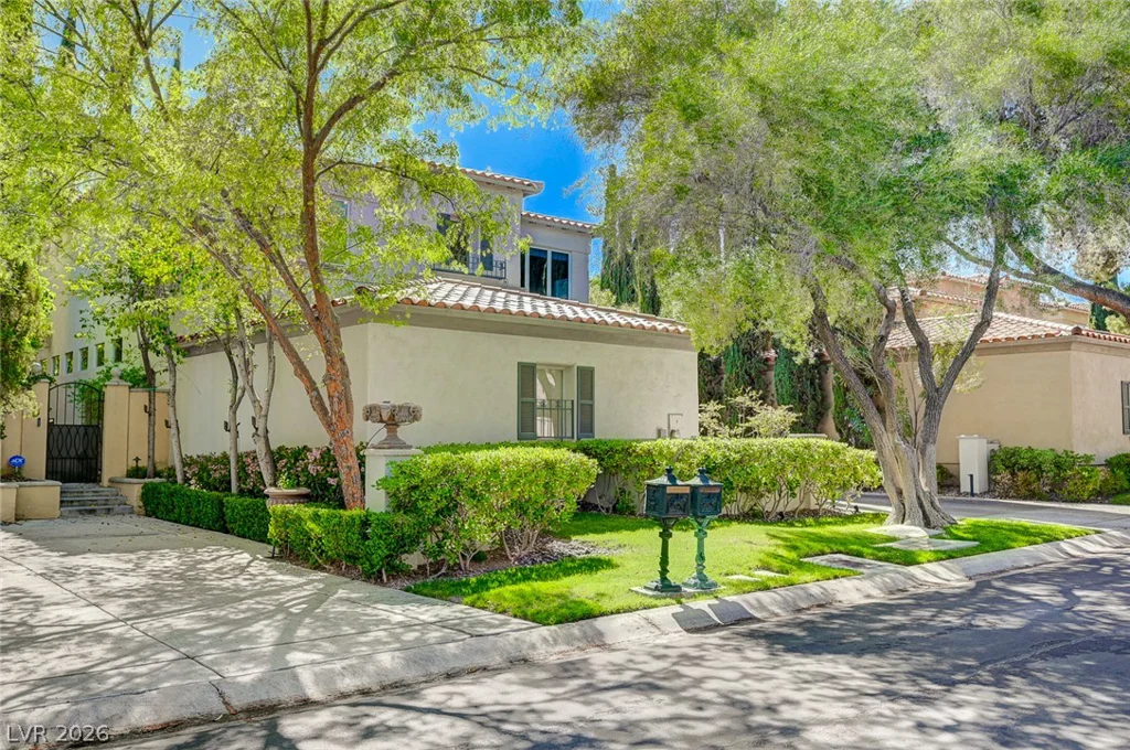 9005 Robinson Ridge, Las Vegas, NV 89117