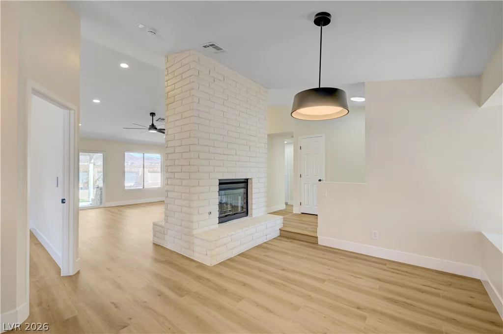 942 Anchor, Henderson, NV 89015