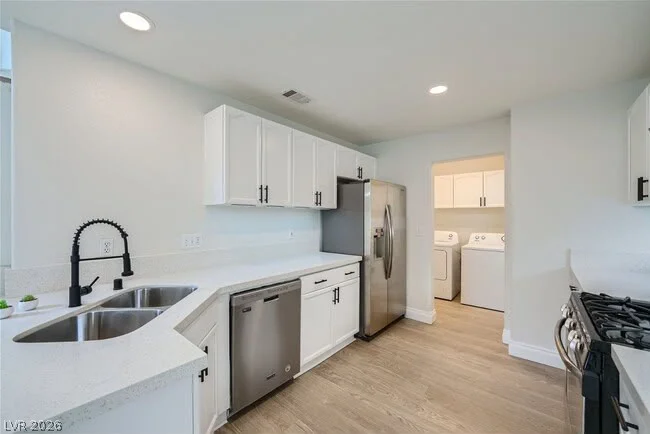3328 Epson, Las Vegas, NV 89129