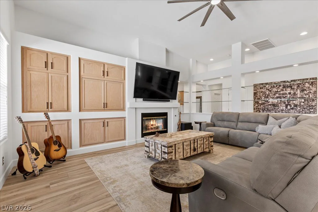 2204 Trident Maple, Las Vegas, NV 89117