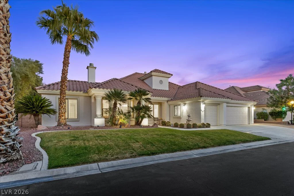 2204 Trident Maple, Las Vegas, NV 89117