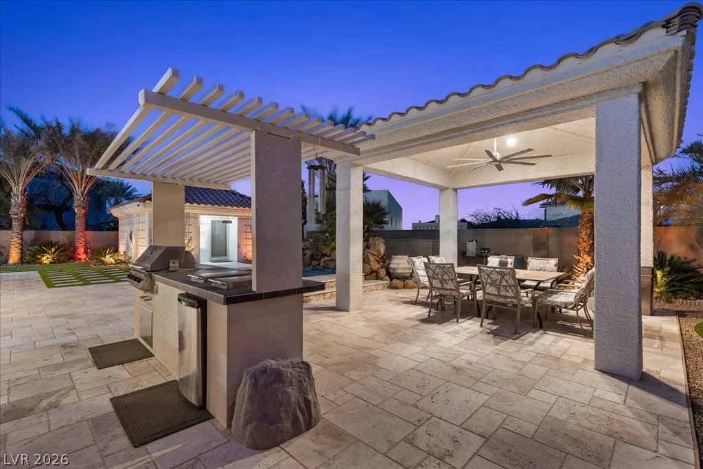 2204 Trident Maple, Las Vegas, NV 89117