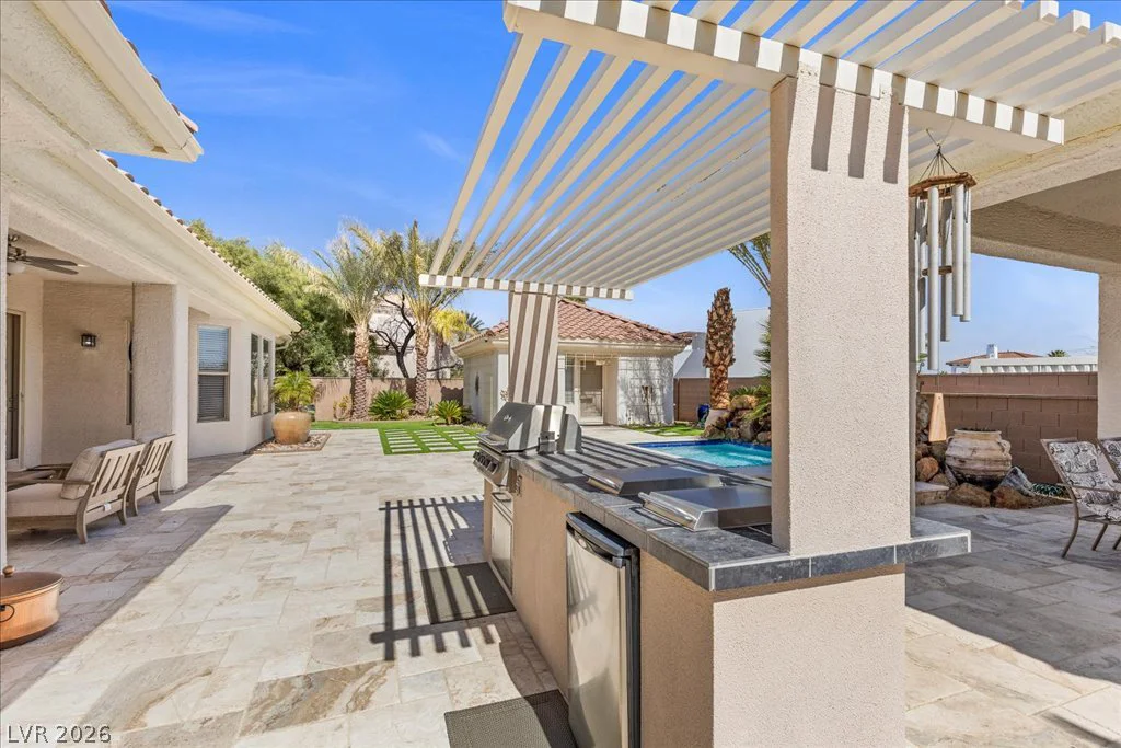 2204 Trident Maple, Las Vegas, NV 89117