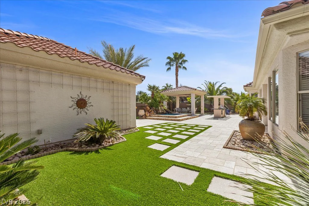 2204 Trident Maple, Las Vegas, NV 89117