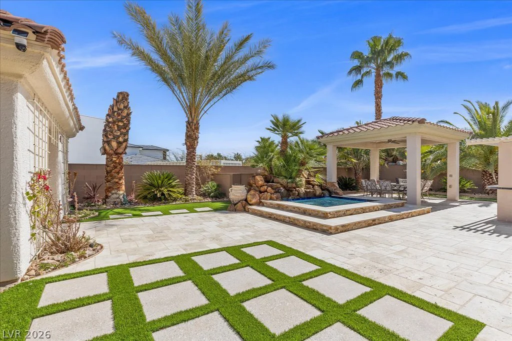 2204 Trident Maple, Las Vegas, NV 89117