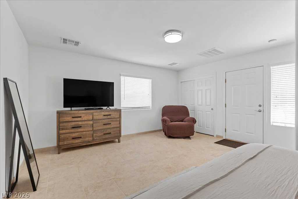 2204 Trident Maple, Las Vegas, NV 89117