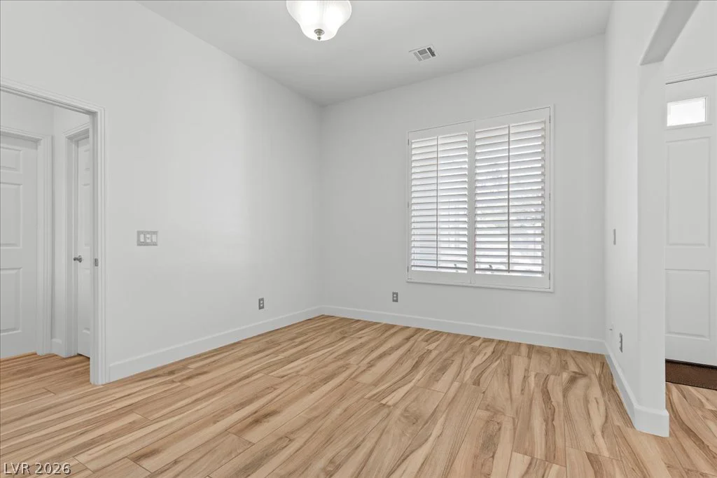 2204 Trident Maple, Las Vegas, NV 89117