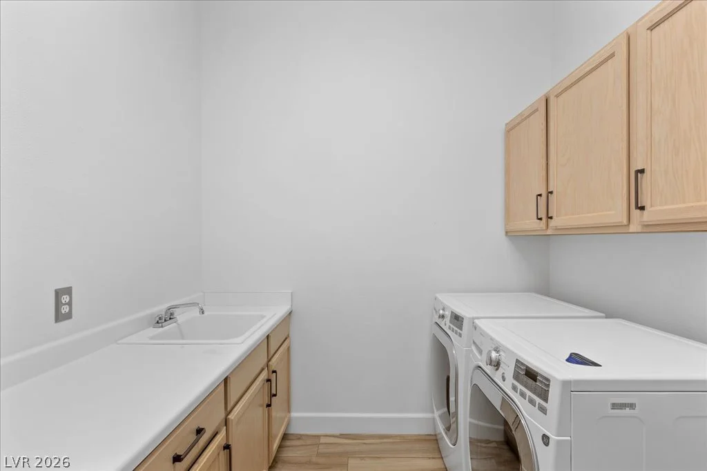 2204 Trident Maple, Las Vegas, NV 89117