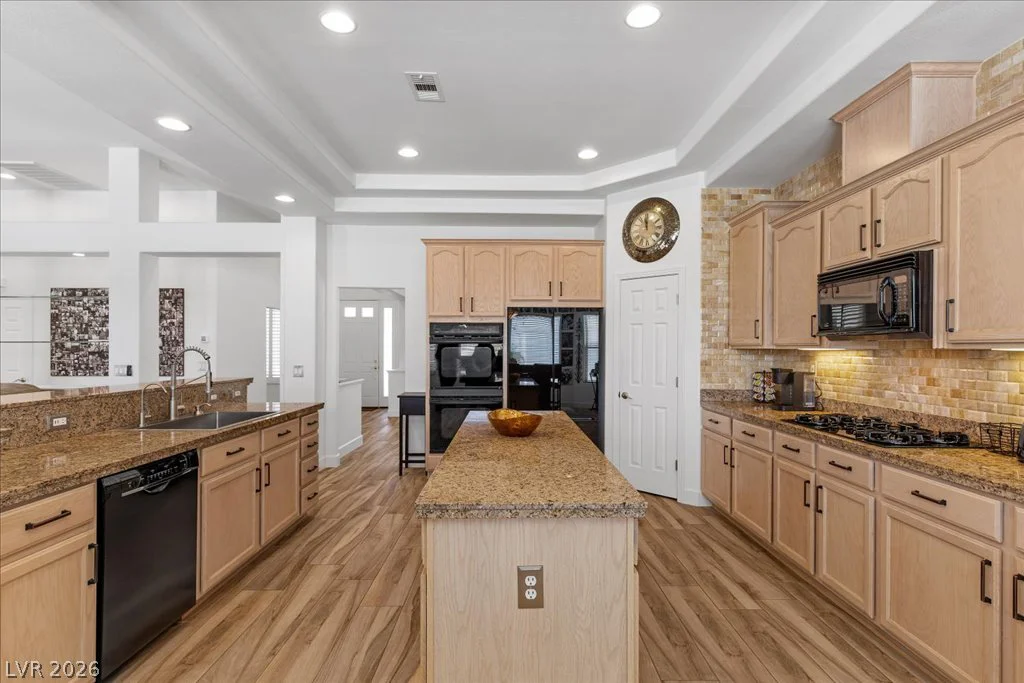 2204 Trident Maple, Las Vegas, NV 89117