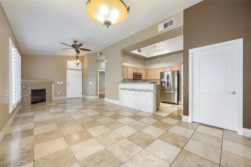 3545 Cactus Shadow, Las Vegas, NV 89129