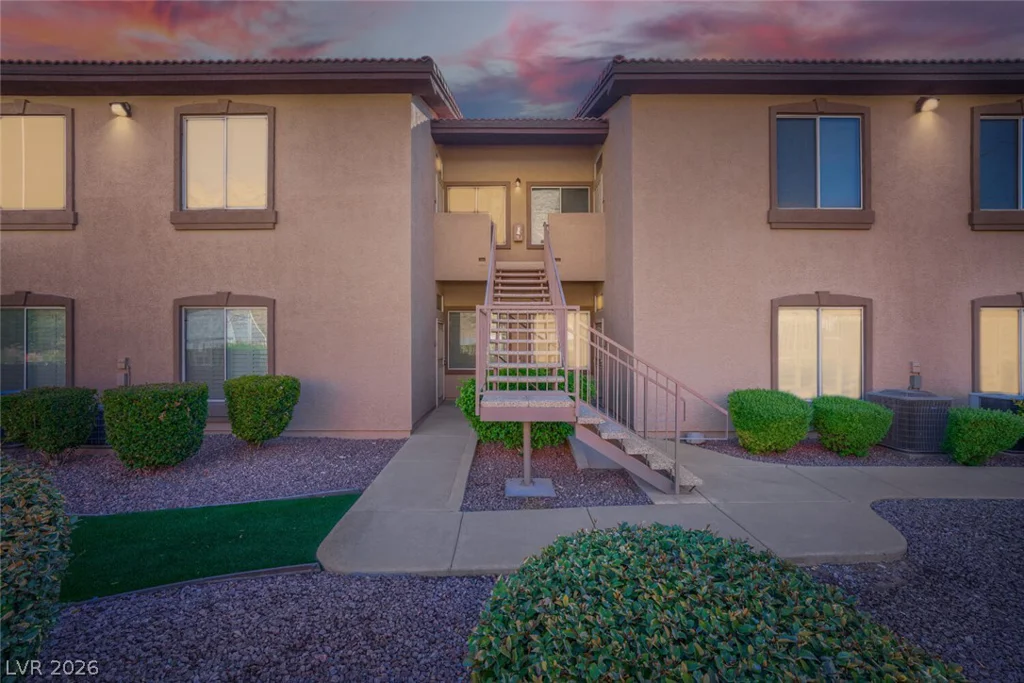 3545 Cactus Shadow, Las Vegas, NV 89129