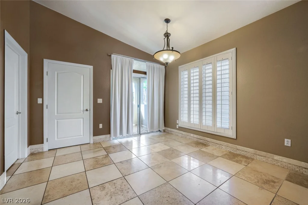 3545 Cactus Shadow, Las Vegas, NV 89129