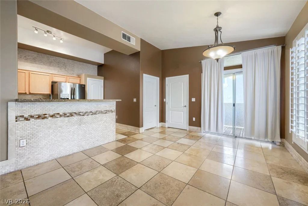3545 Cactus Shadow, Las Vegas, NV 89129