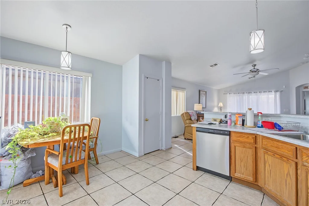 5643 Crowbush Cove, Las Vegas, NV 89122