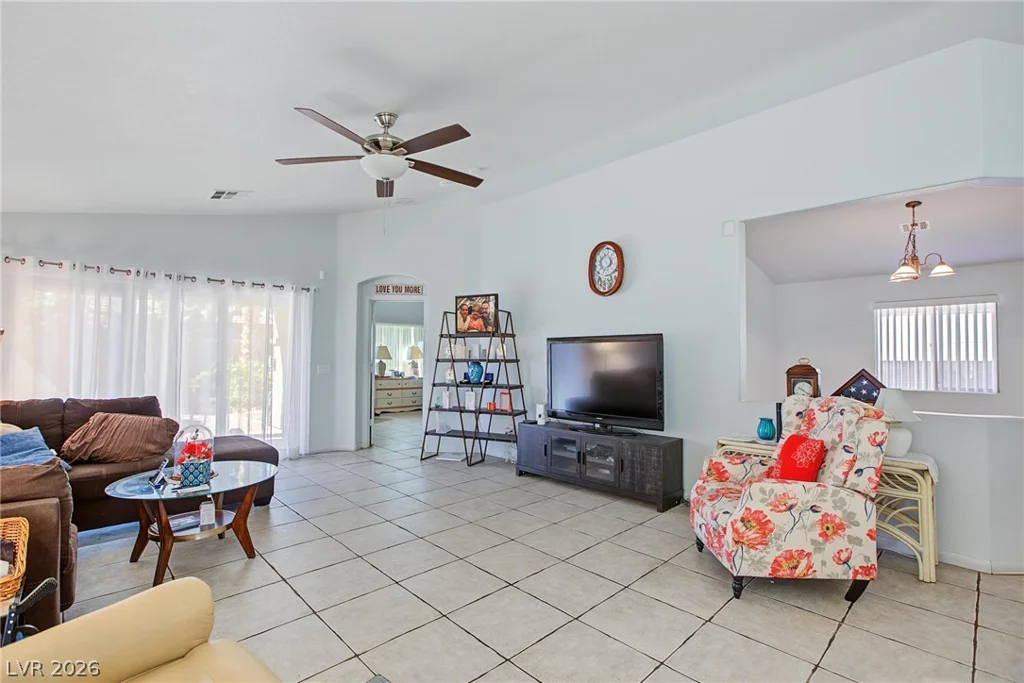 5643 Crowbush Cove, Las Vegas, NV 89122