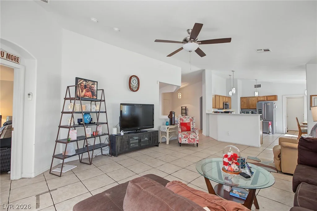 5643 Crowbush Cove, Las Vegas, NV 89122