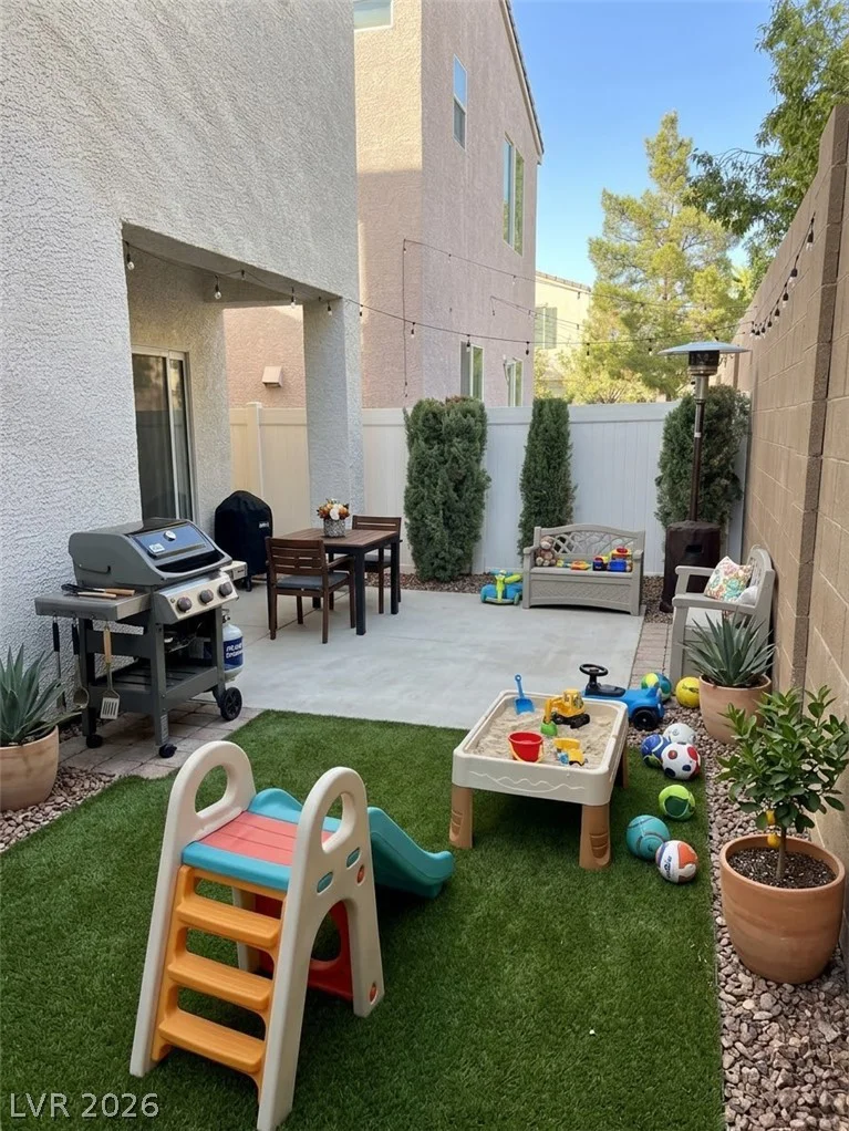 7653 Hampton Park, Las Vegas, NV 89113