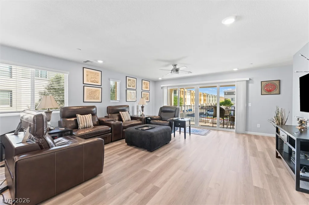 10059 Dazzling Sunrays, Las Vegas, NV 89129