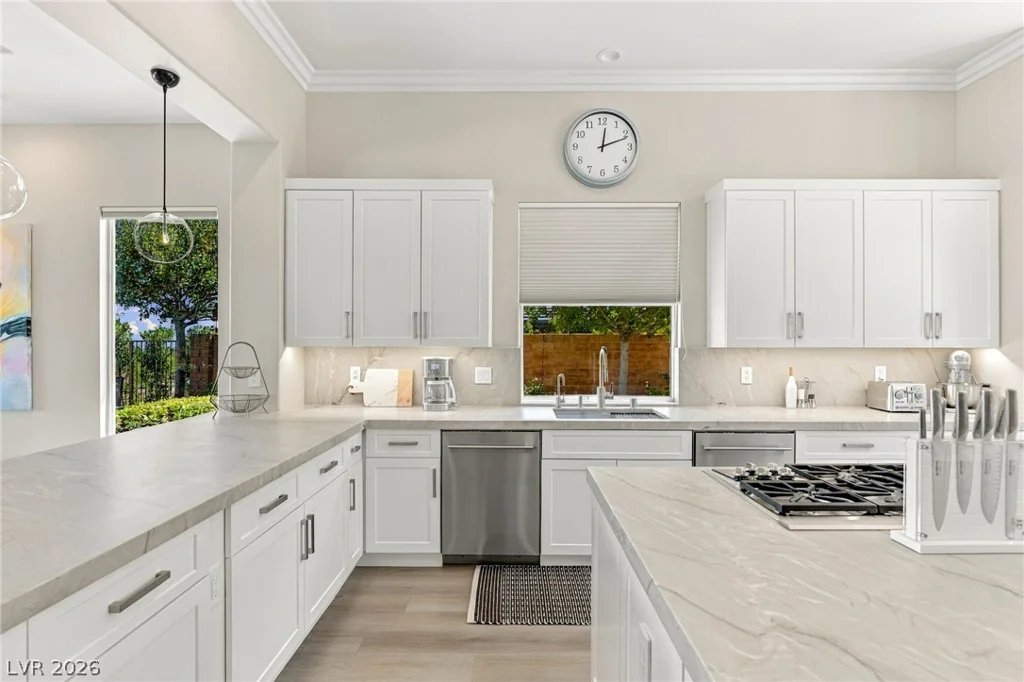 36 Tapadero, Las Vegas, NV 89135