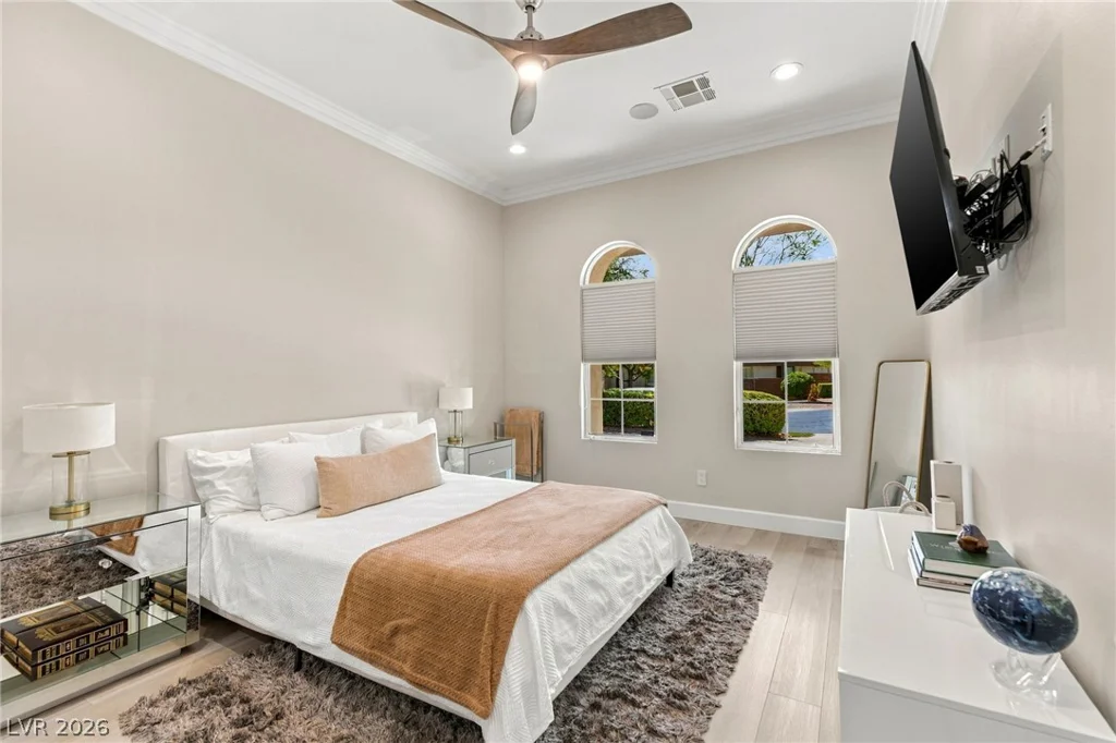 36 Tapadero, Las Vegas, NV 89135