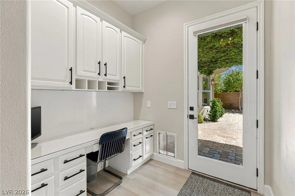36 Tapadero, Las Vegas, NV 89135