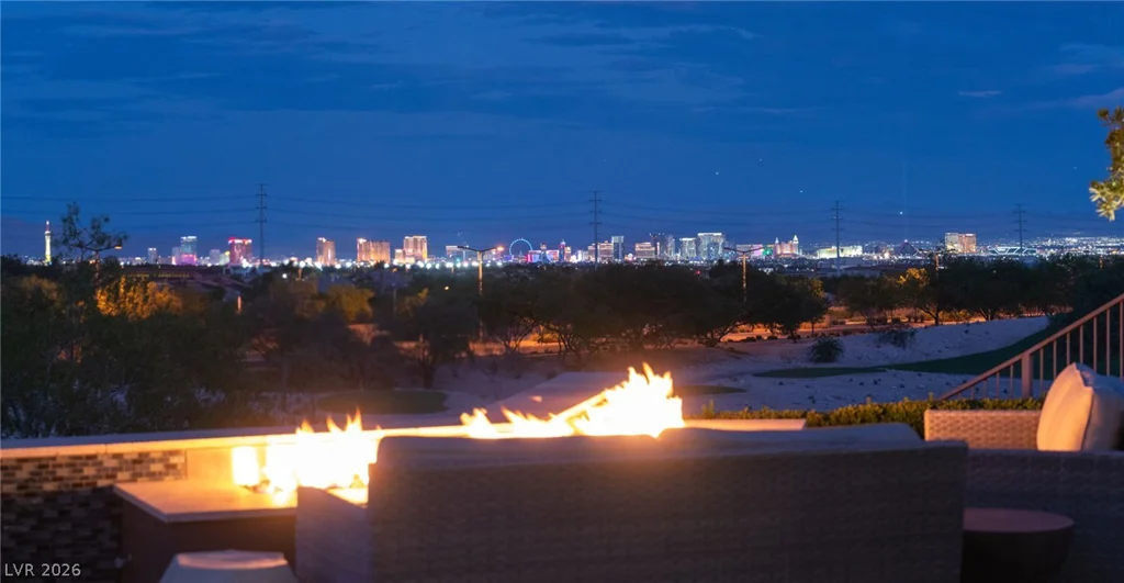 36 Tapadero, Las Vegas, NV 89135