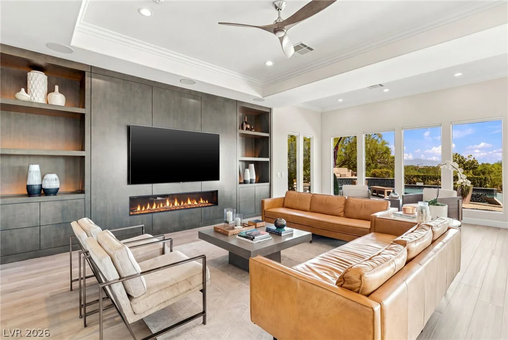 36 Tapadero, Las Vegas, NV 89135