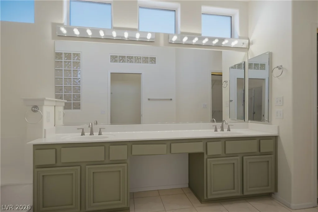 3156 Faiss, Las Vegas, NV 89134