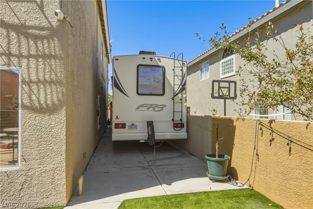 9620 Orchid Bay, Las Vegas, NV 89123