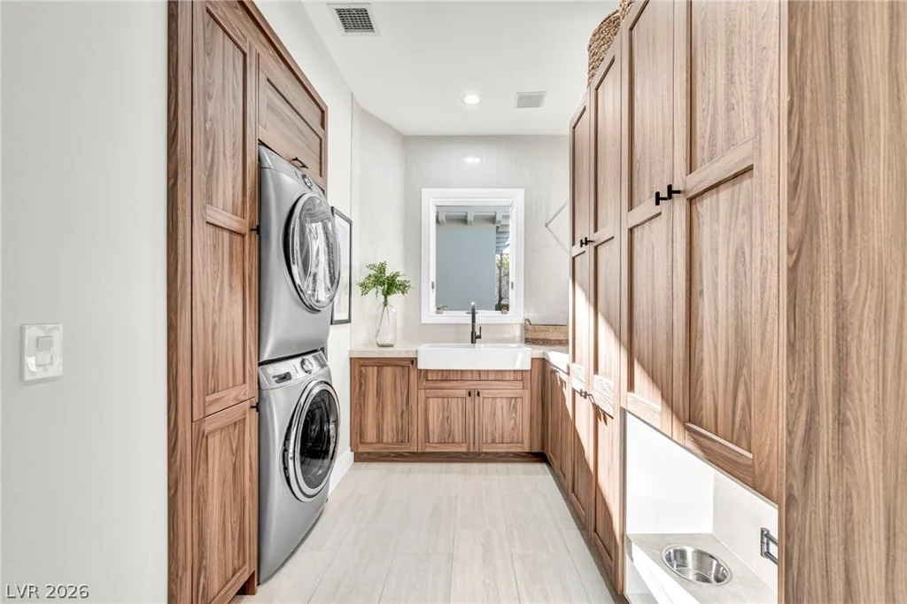 8805 Spanish Mountain, Las Vegas, NV 89148